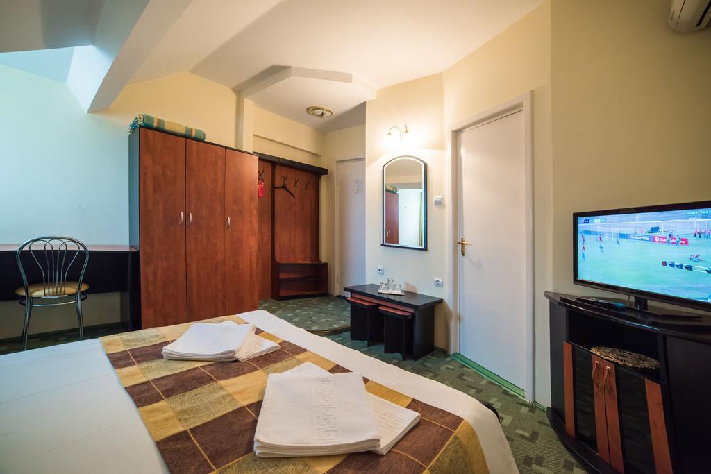 Rădăuţi Pension Hotel Fast חדר תמונה