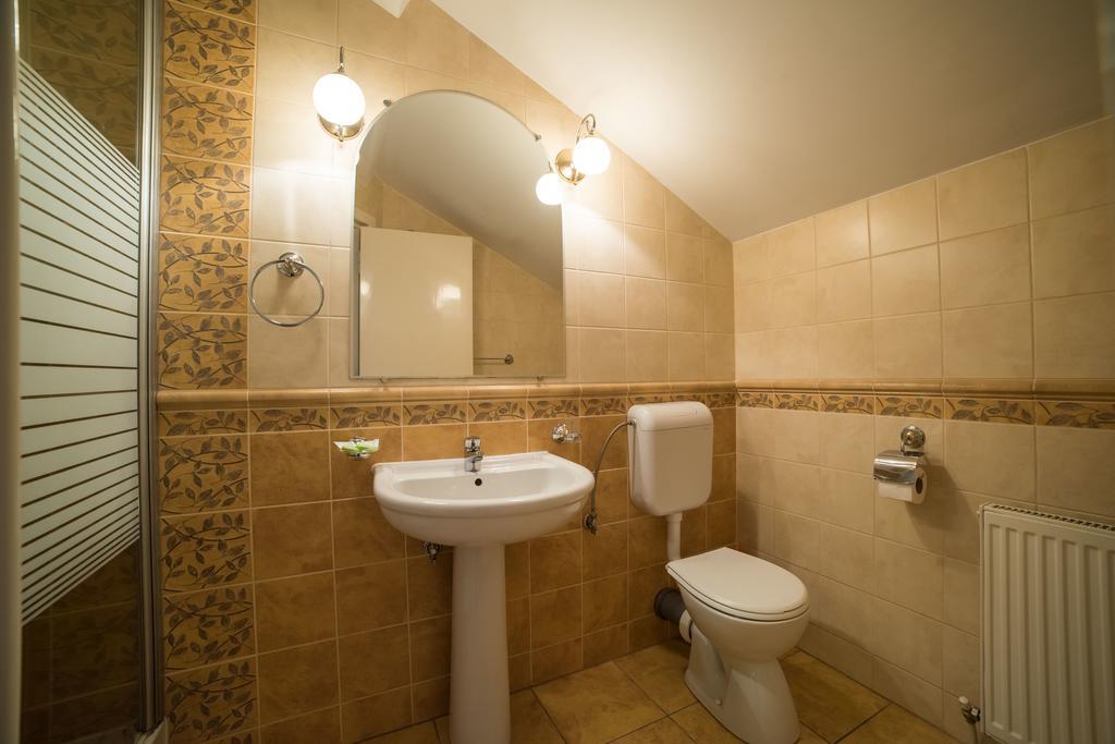 Rădăuţi Pension Hotel Fast חדר תמונה